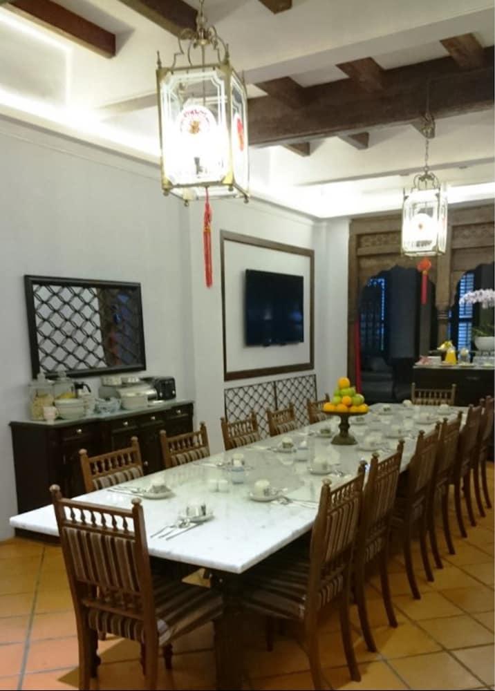 Jawi Peranakan Mansion George Town Exterior photo